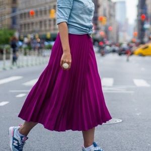 Stradivarius summer skirt size small never worn